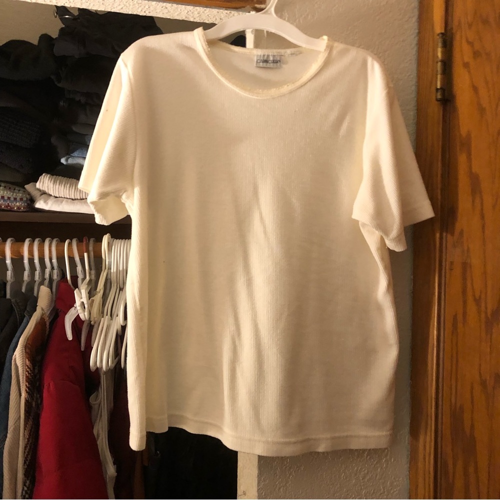 vintage white crew neck short sleeve top